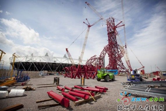伦敦新地标 扭曲而成的钢铁建筑中达1500吨